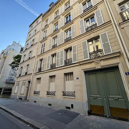 Eiffel Tower By Melvane 巴黎