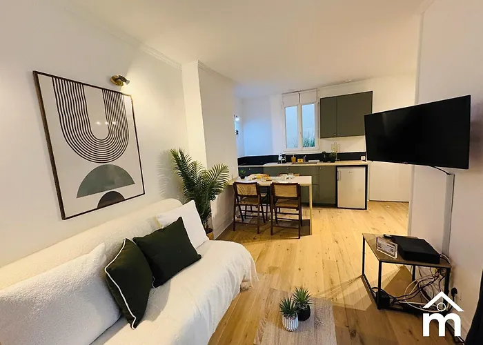 Eiffel Tower By Melvane 公寓 *