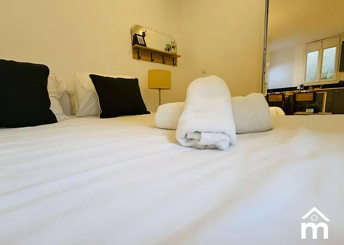 Eiffel Tower By Melvane Lejlighed Paris